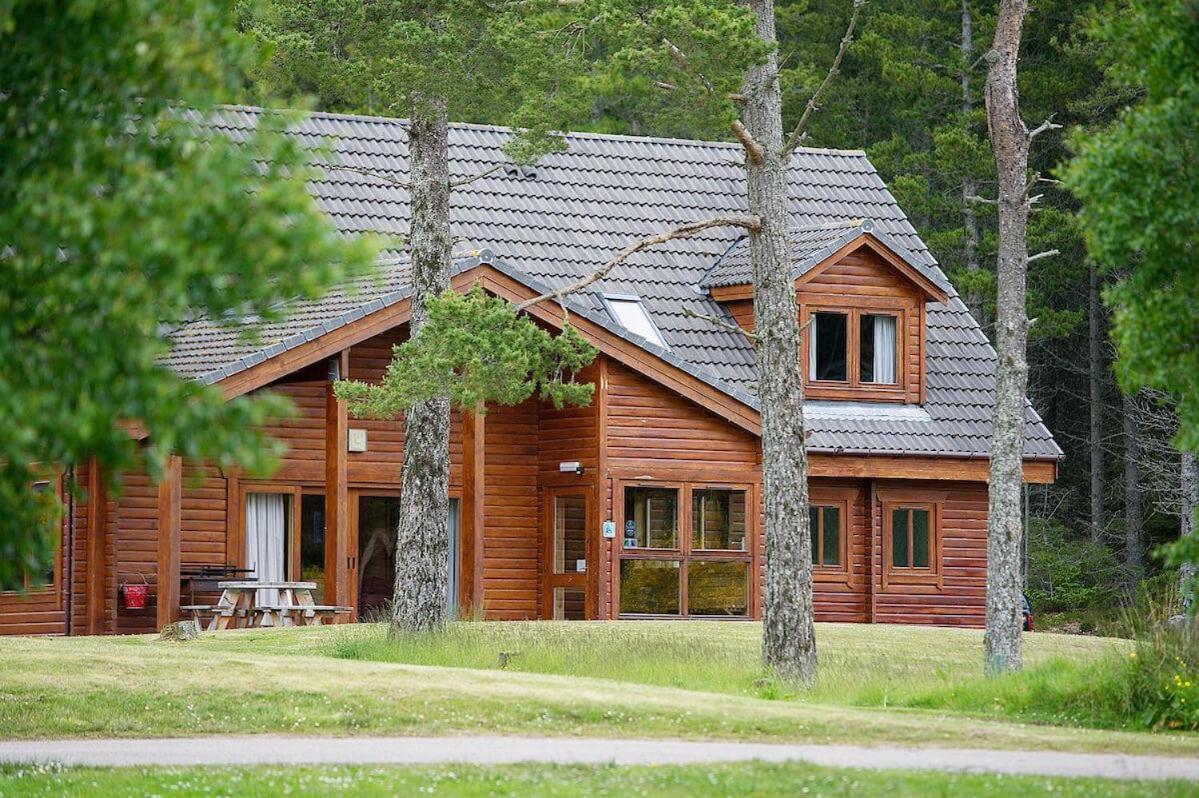 Badaguish Forest Lodges And Camping Pods Aviemore Exterior photo